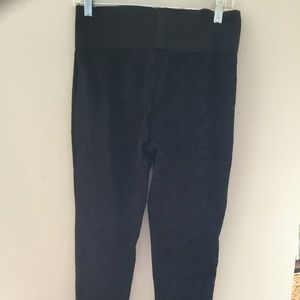 Nygard luxe Slims, Medium and black (crush velvet print)